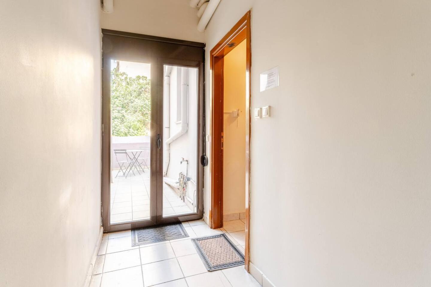 John'S Athenian Beauty 45M2 , Metro 7'アパートメント エクステリア 写真